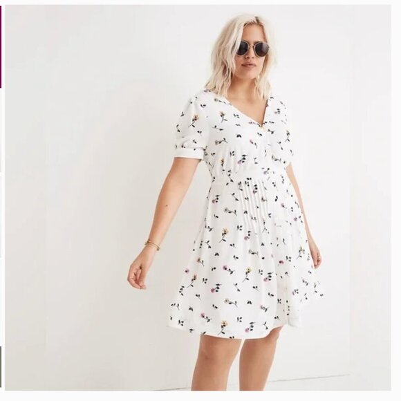 Madewell Dresses & Skirts - Madewell Daylily Pintuck Dress in Sweet Blossoms Size 8 Cream White Floral